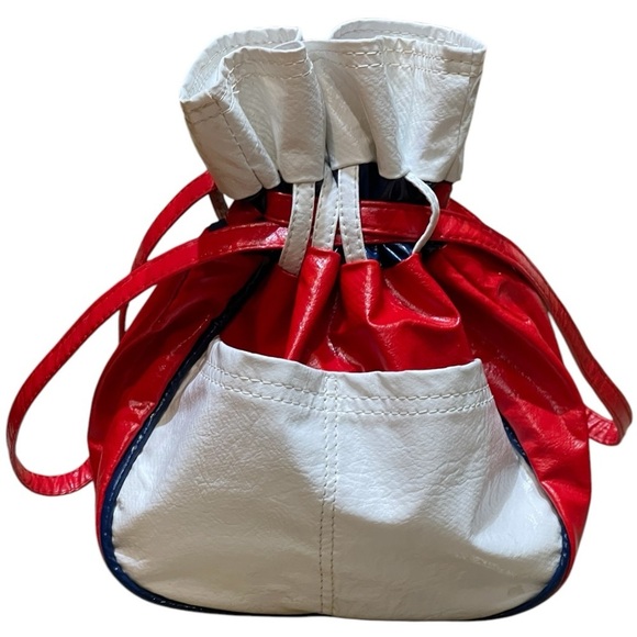 🔥SALE🔥Vintage Red, White & Blue 🇺🇸 Leather 1970s Drawstring Bucket Bag - Picture 1 of 9